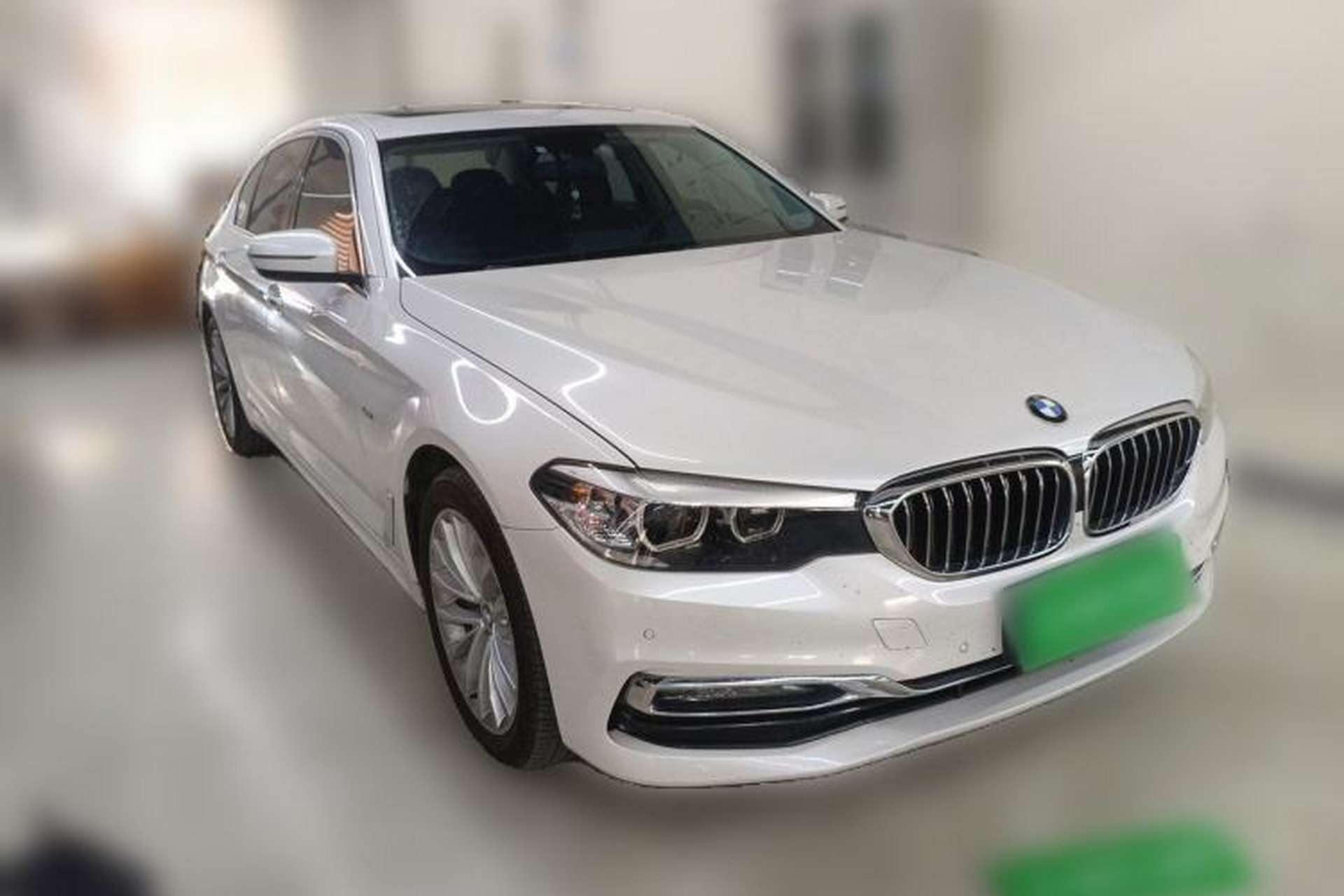 Used BMW 5 Series 2018 Revised Version 530Li Leading Edition Luxury Package Front Right 45 Deg