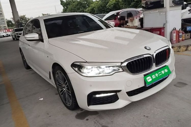 Used BMW 5 Series 2018 530Li Leading Model M Sport Package Front Right 45 Deg