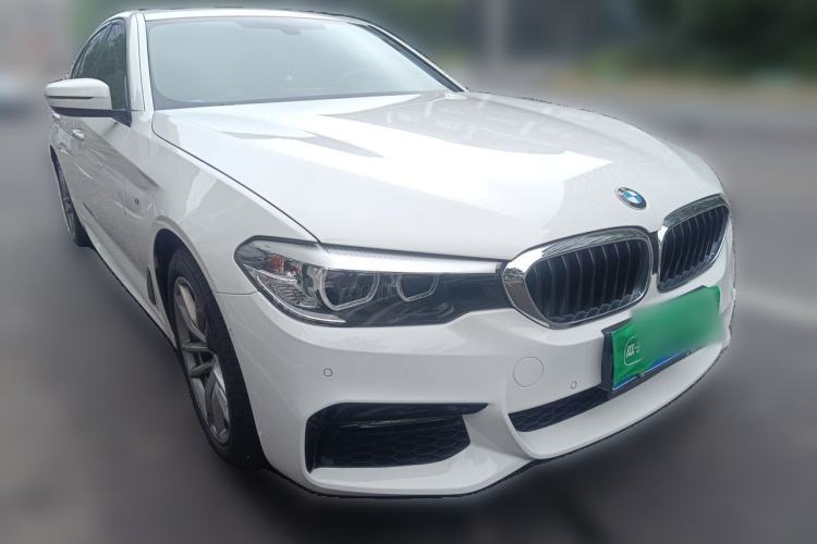 Used BMW 5 Series 2018 525i M Sport Package Front Right 45 Deg