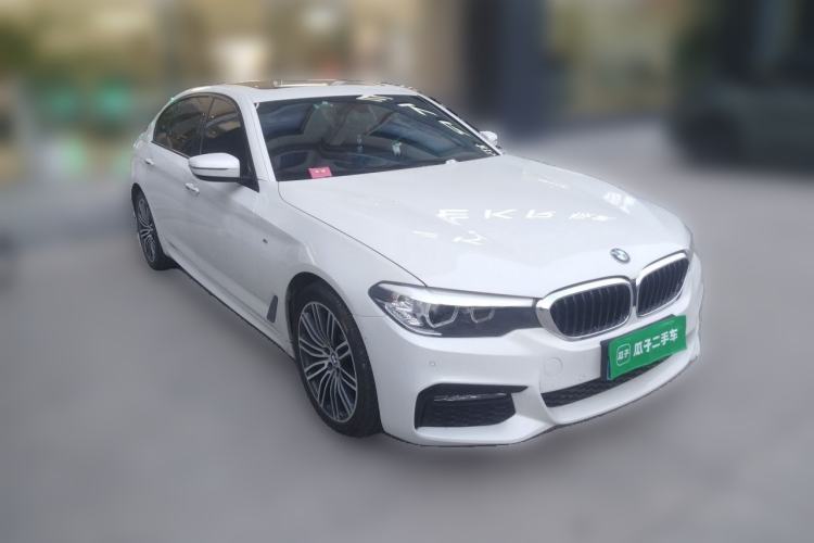 Used BMW 5 Series 2018 Restyled 530Li Leading Edition M Sport Package Front Right 45 Deg