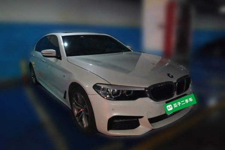 Used BMW 5 Series 2018 525Li M Sport Package Front Right 45 Deg