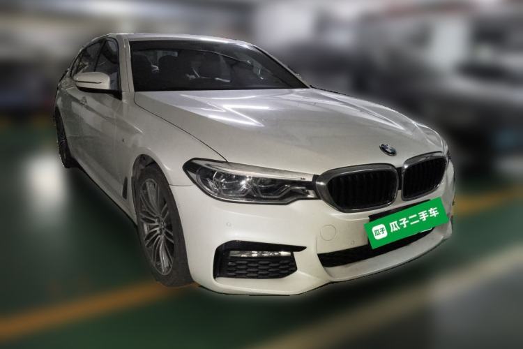 Used BMW 5 Series 2018 Restyled 530Li Leading Edition M Sport Package Front Right 45 Deg
