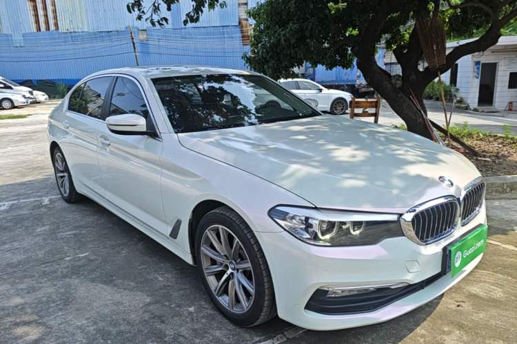 Used BMW 5 Series 2018 528Li Launch Special Edition Front Right 45 Deg
