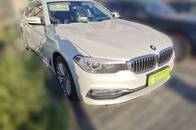 Used BMW 5 Series 2018 530Li xDrive Luxury Package Front Right 45 Deg