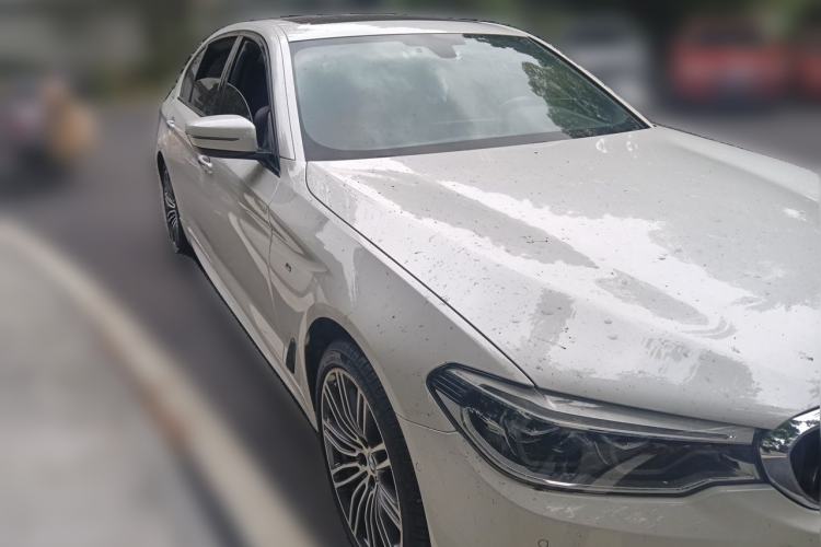 Used BMW 5 Series 2018 Restyled 530Li Luxury Edition M Sport Package Front Right 45 Deg