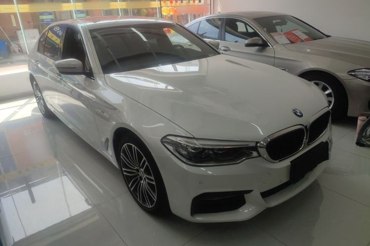 Used BMW 5 Series 2018 Restyled 530Li Leading Edition M Sport Package Front Right 45 Deg