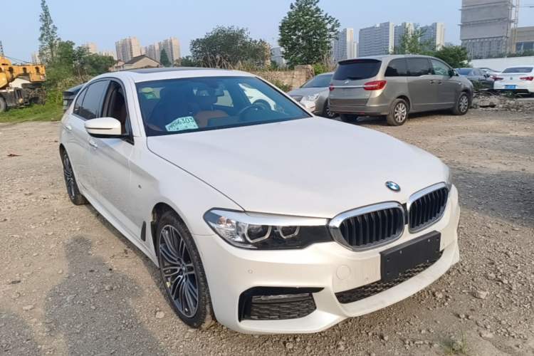 Used BMW 5 Series 2018 530Li Leading Model M Sport Package Front Right 45 Deg