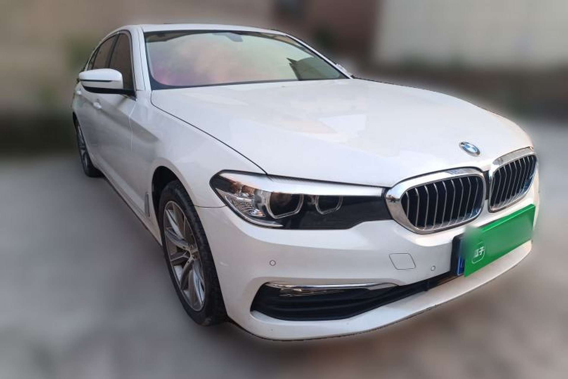 Used BMW 5 Series 2018 528Li Launch Special Edition Front Right 45 Deg