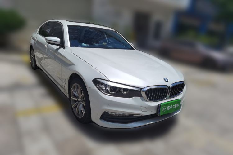Used BMW 5 Series 2018 528Li Launch Special Edition Front Right 45 Deg