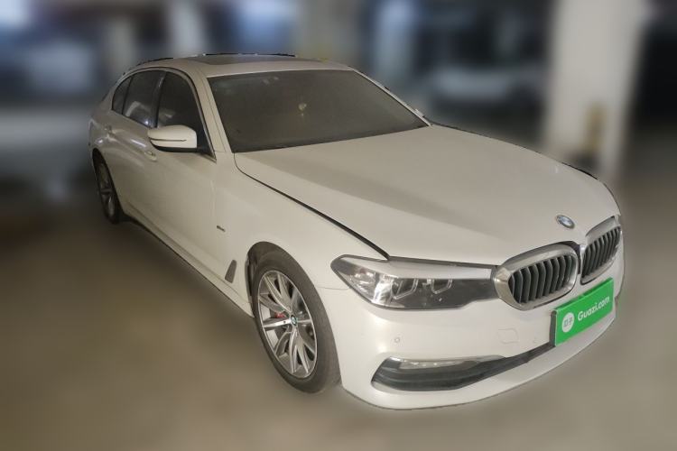 Used BMW 5 Series 2018 528Li Launch Special Edition Front Right 45 Deg