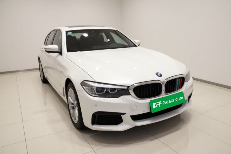 Used BMW 5 Series 2018 525Li M Sport Package Front Right 45 Deg