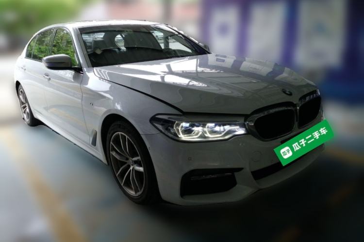 Used BMW 5 Series 2018 525Li M Sport Package Front Right 45 Deg