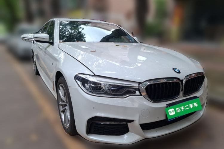Used BMW 5 Series 2018 525Li M Sport Package Front Right 45 Deg