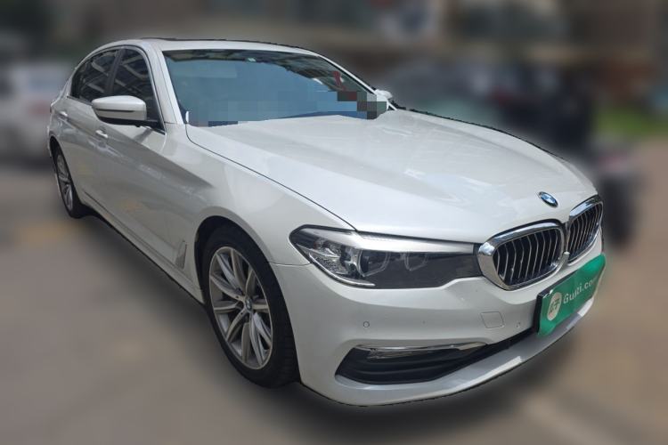 Used BMW 5 Series 2018 528Li Launch Special Edition Front Right 45 Deg