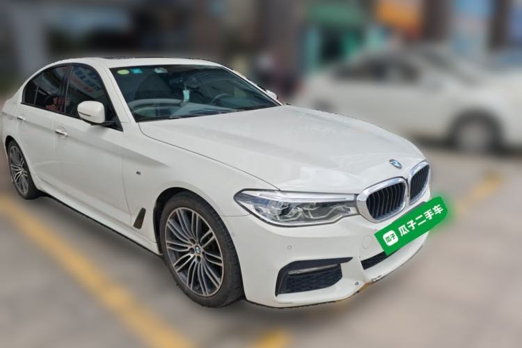 Used BMW 5 Series 2018 530i M Sport Package Front Right 45 Deg