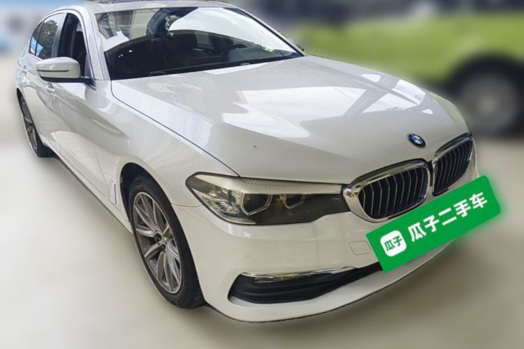 Used BMW 5 Series 2018 528Li Launch Special Edition Front Right 45 Deg