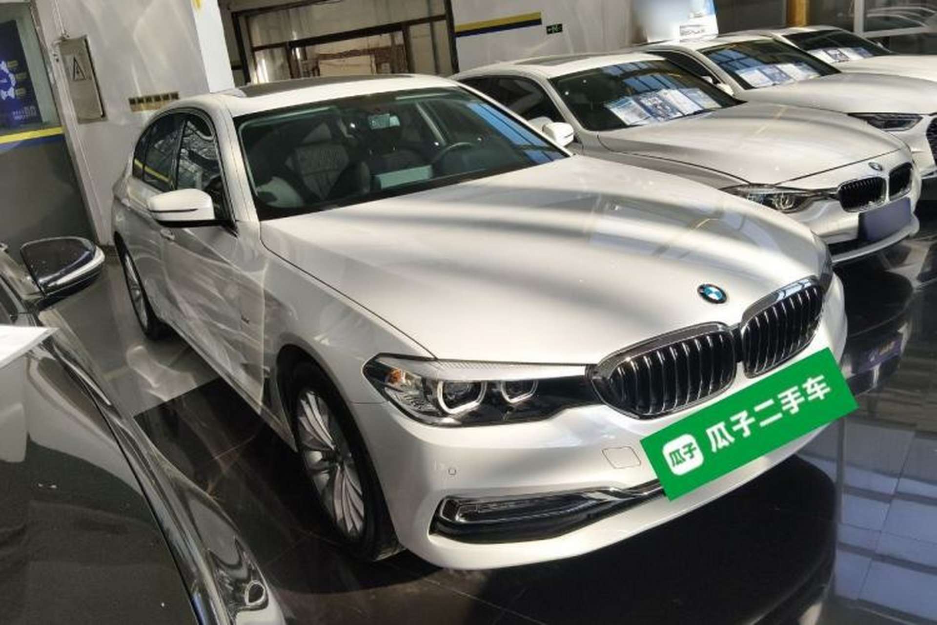 Used BMW 5 Series 2018 Revised Version 530Li Leading Edition Luxury Package Front Right 45 Deg