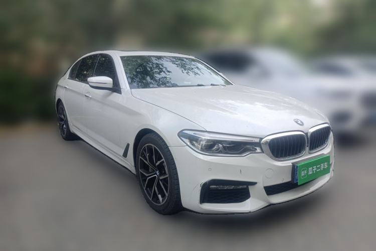 Used BMW 5 Series 2018 Restyled 530Li Luxury Edition M Sport Package Front Right 45 Deg
