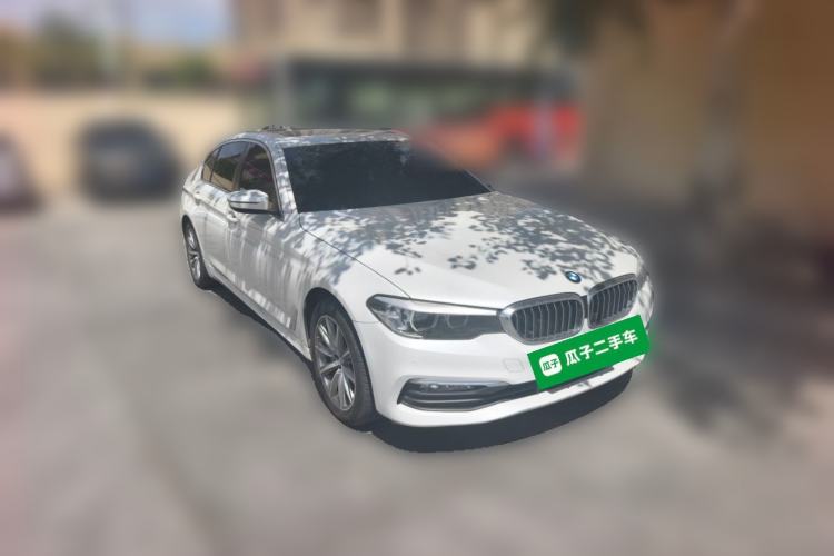 Used BMW 5 Series 2018 528Li Launch Special Edition Front Right 45 Deg