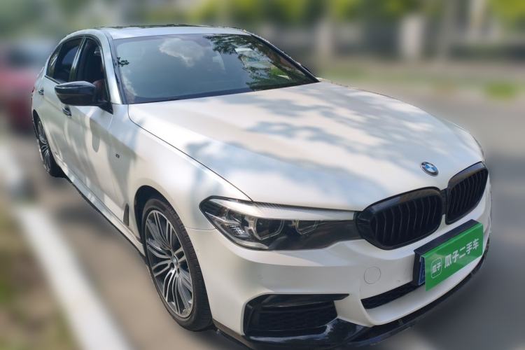 Used BMW 5 Series 2018 Facelifted 530Li xDrive M Sport Package Front Right 45 Deg