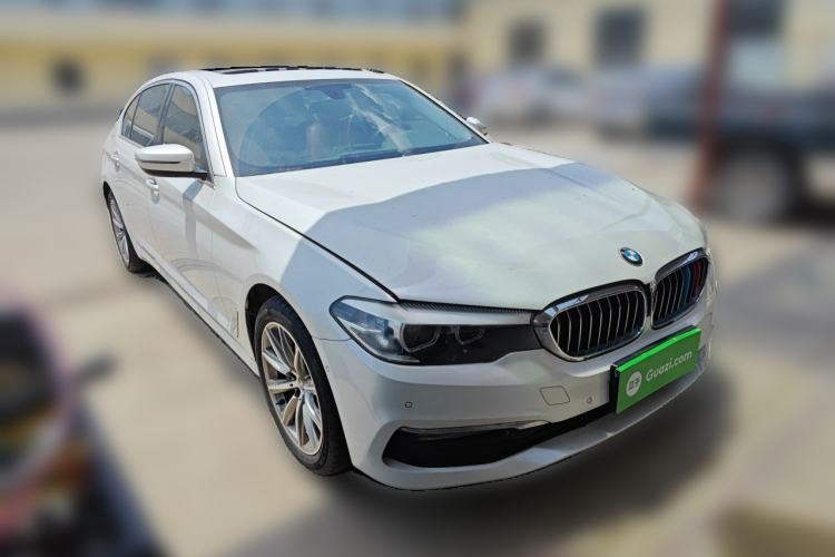 Used BMW 5 Series 2018 528Li Launch Special Edition Front Right 45 Deg