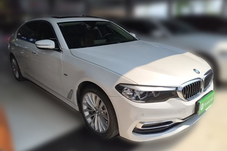 Used BMW 5 Series 2018 Revised Version 530Li Leading Edition Luxury Package Front Right 45 Deg