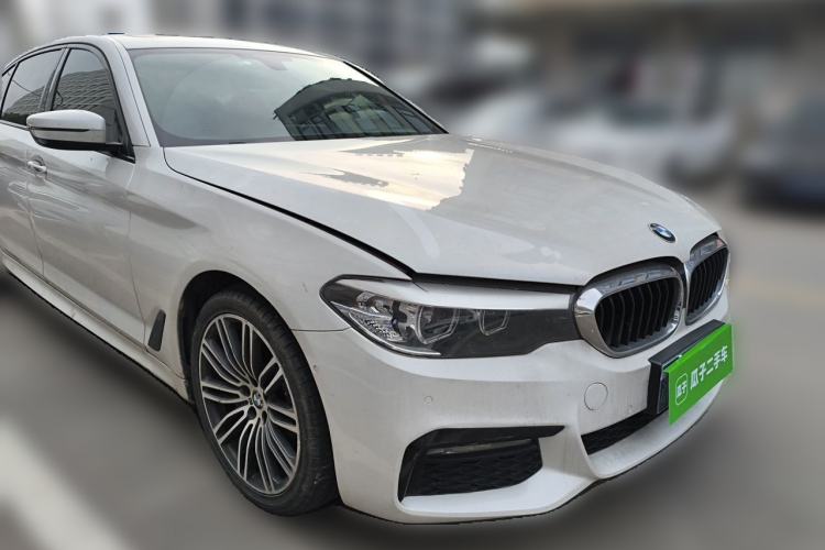 Used BMW 5 Series 2018 Restyled 530Li Leading Edition M Sport Package Front Right 45 Deg