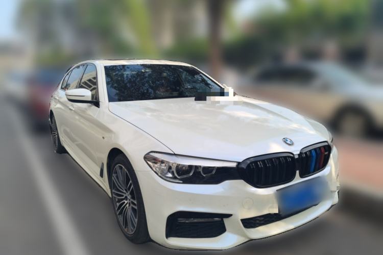Used BMW 5 Series 2018 Facelifted 530Li xDrive M Sport Package Front Right 45 Deg