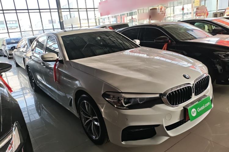 Used BMW 5 Series 2018 525Li M Sport Package Front Right 45 Deg