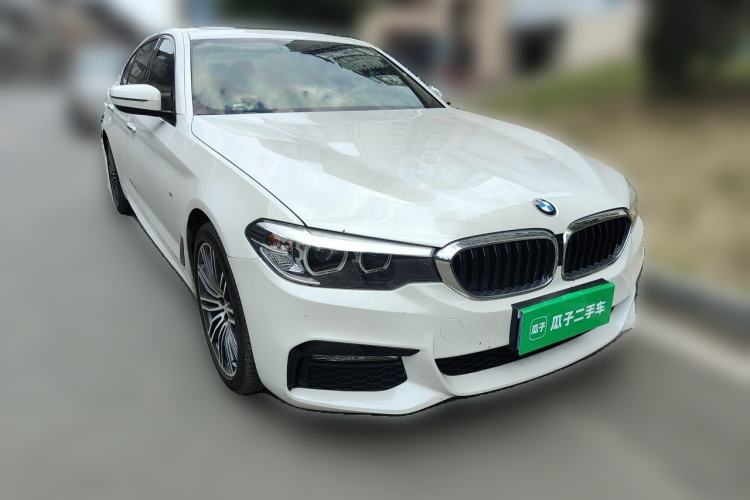 Used BMW 5 Series 2018 530Li Leading Model M Sport Package Front Right 45 Deg