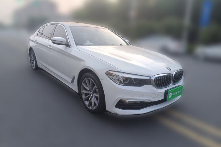 Used BMW 5 Series 2018 528Li Launch Special Edition Front Right 45 Deg