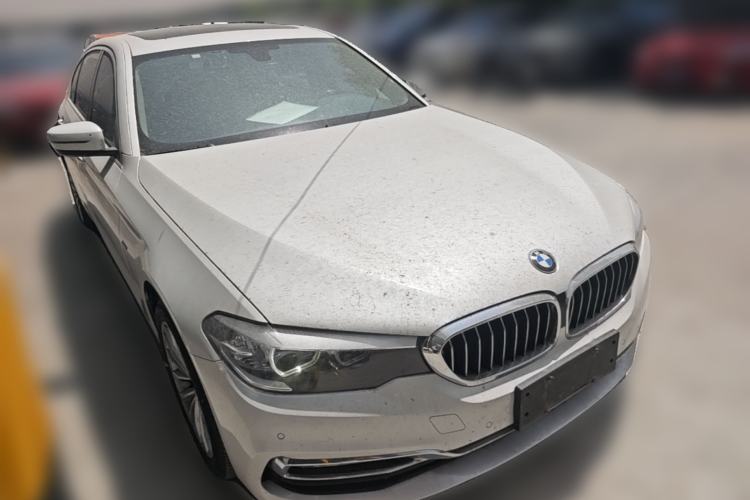 Used BMW 5 Series 2018 525Li Luxury Package Front Right 45 Deg