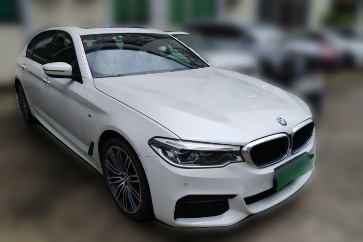 Used BMW 5 Series 2018 Restyled 530Li Leading Edition M Sport Package Front Right 45 Deg