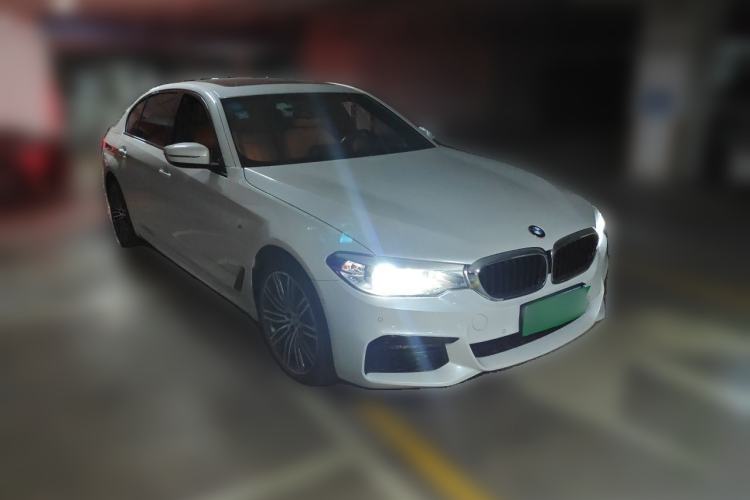 Used BMW 5 Series 2018 530Li Leading Model M Sport Package Front Right 45 Deg