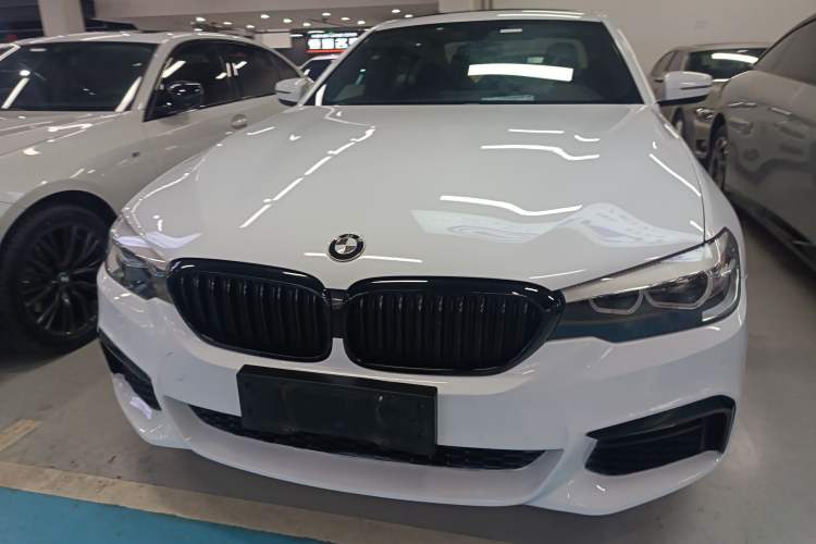 Used BMW 5 Series 2018 525Li M Sport Package Front