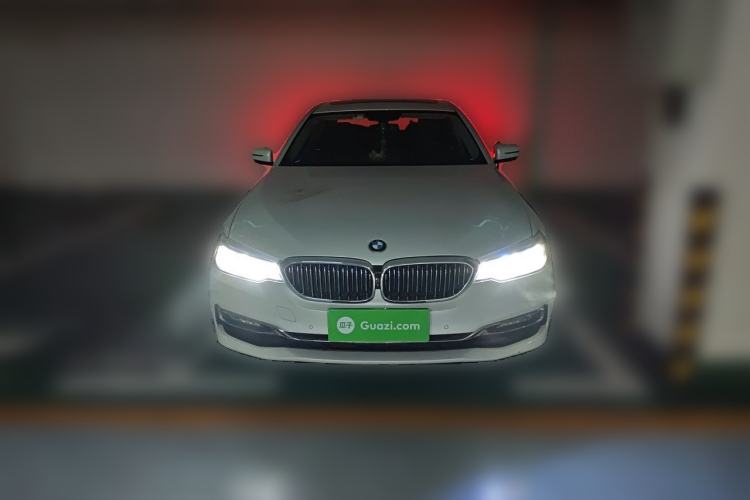 Used BMW 5 Series 2018 Facelifted 530Li Luxury Edition Premium Package Front