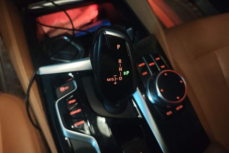 Used BMW 5 Series 2018 530Li Leading Model M Sport Package Gear Lever