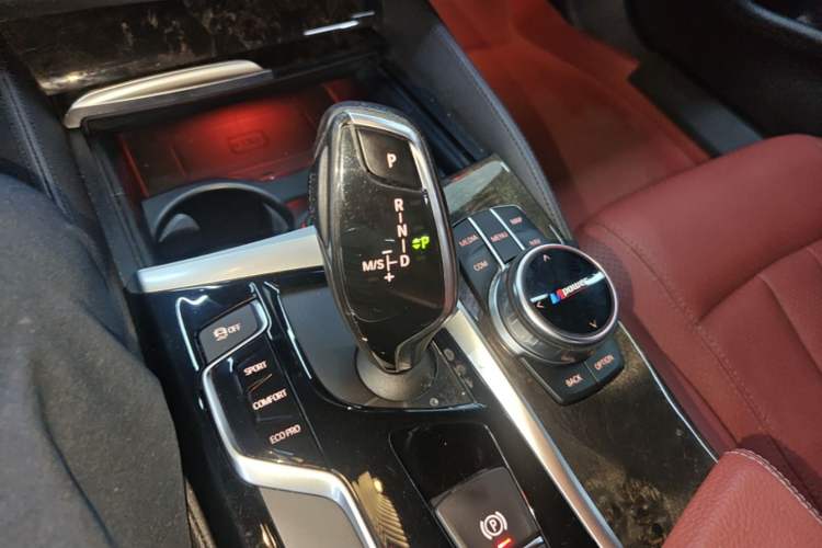 Used BMW 5 Series 2018 Restyled 530Li Leading Edition M Sport Package Gear Lever