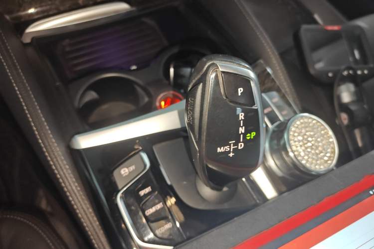 Used BMW 5 Series 2018 Facelifted 530Li xDrive M Sport Package Gear Lever