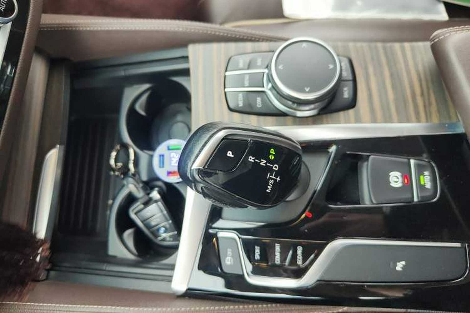Used BMW 5 Series 2018 530Li Leading Edition Luxury Package Gear Lever