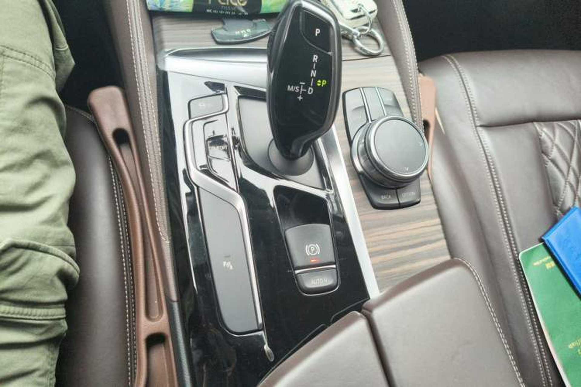 Used BMW 5 Series 2018 Revised Version 530Li Leading Edition Luxury Package Gear Lever