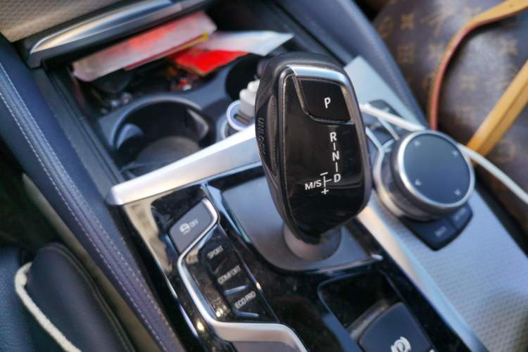 Used BMW 5 Series 2018 525i M Sport Package Gear Lever