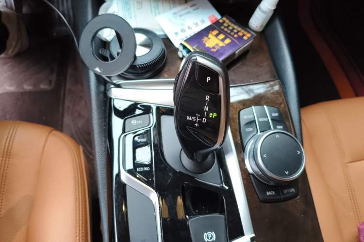 Used BMW 5 Series 2018 528Li Launch Special Edition Gear Lever