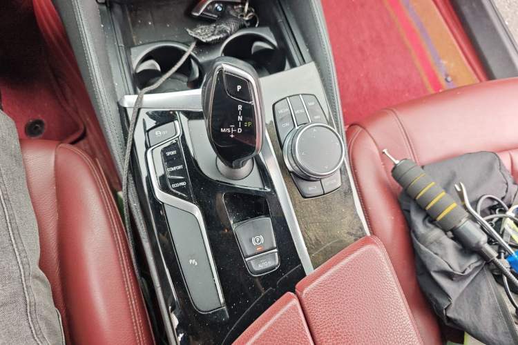 Used BMW 5 Series 2018 Restyled 530Li Leading Edition M Sport Package Gear Lever