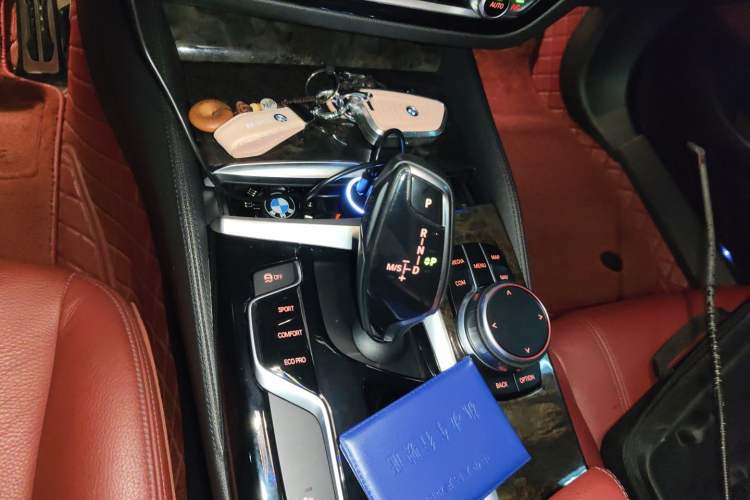 Used BMW 5 Series 2018 Restyled 530Li Leading Edition M Sport Package Gear Lever