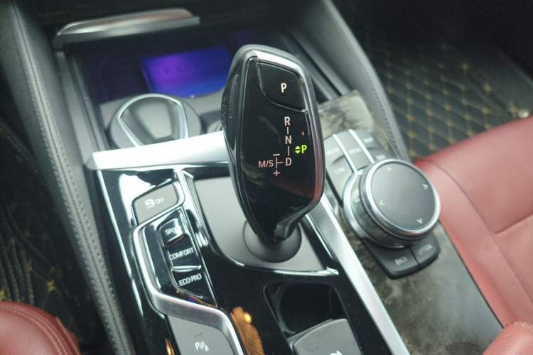 Used BMW 5 Series 2018 Restyled 530Li Luxury Edition M Sport Package Gear Lever