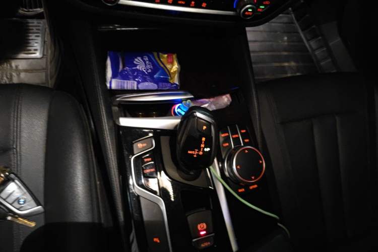 Used BMW 5 Series 2018 525Li Luxury Package Gear Lever
