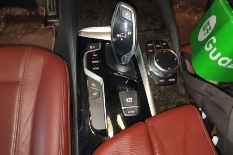 Used BMW 5 Series 2018 Restyled 530Li Leading Edition M Sport Package Gear Lever