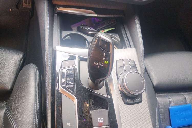 Used BMW 5 Series 2018 525i M Sport Package Gear Lever