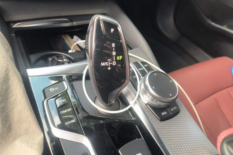 Used BMW 5 Series 2018 Restyled 530Li Leading Edition M Sport Package Gear Lever